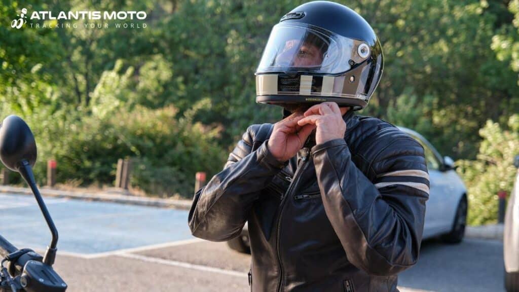 Por qué es necesario un antirrobo de casco de moto?