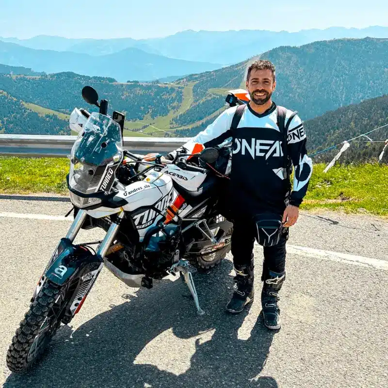 Andres Sile vuelta al mundo en moto